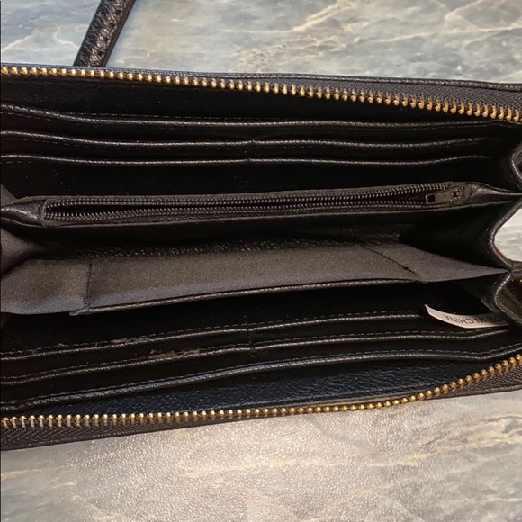 Black wallet with gold details - Picture 2 of 2